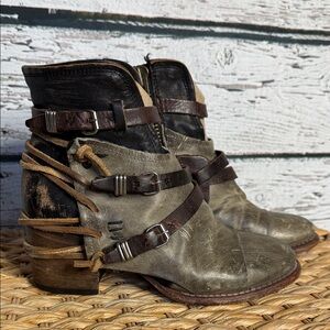 Freebird distressed Crue booties boots